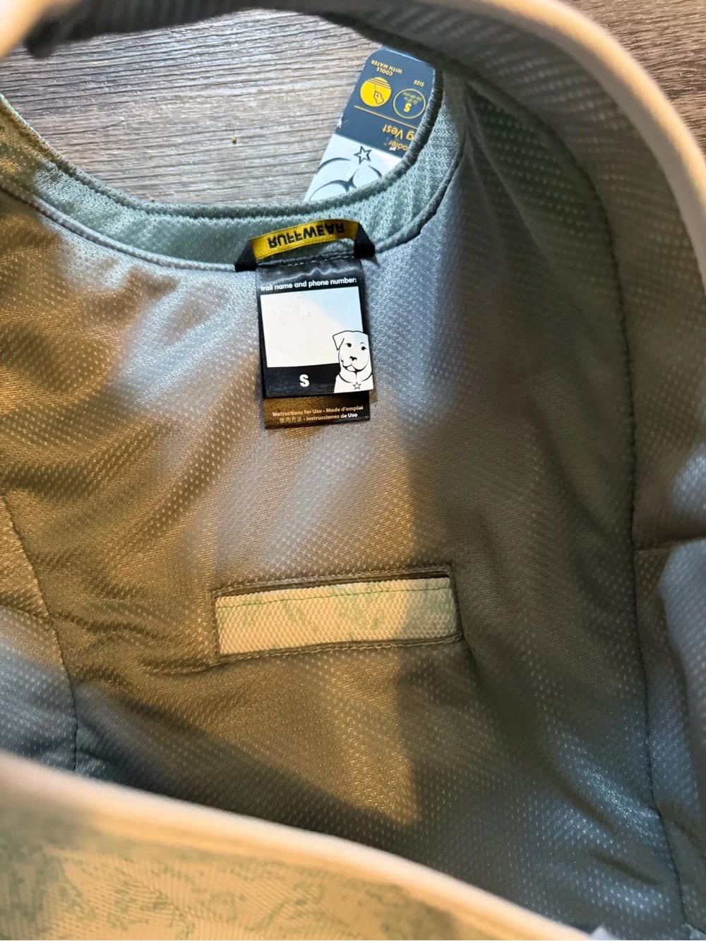 Ruffwear Swamp Cooler cooling vest